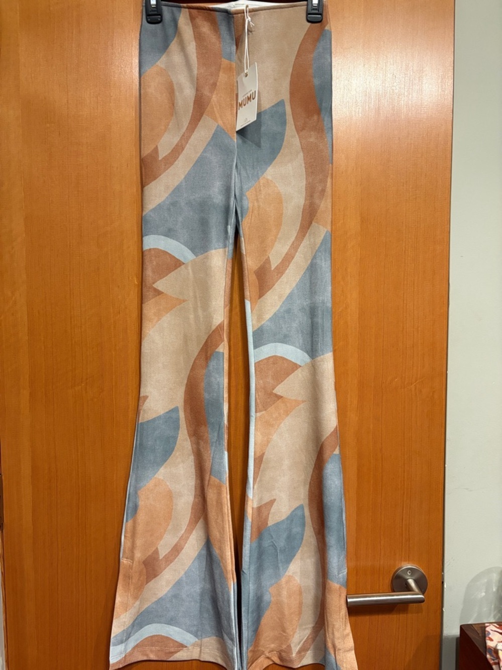 Show Me Your Mumu Maren Bells Abstract Flare Pants - Picture 5 of 8